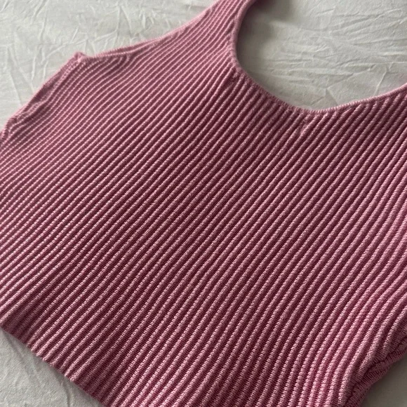 Pink Ribbed Knit Tank - Picture 4 of 4
